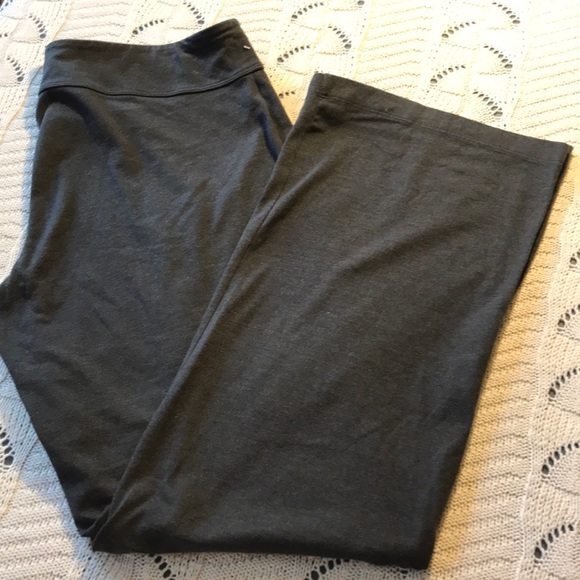 Active Zone Yoga Pants